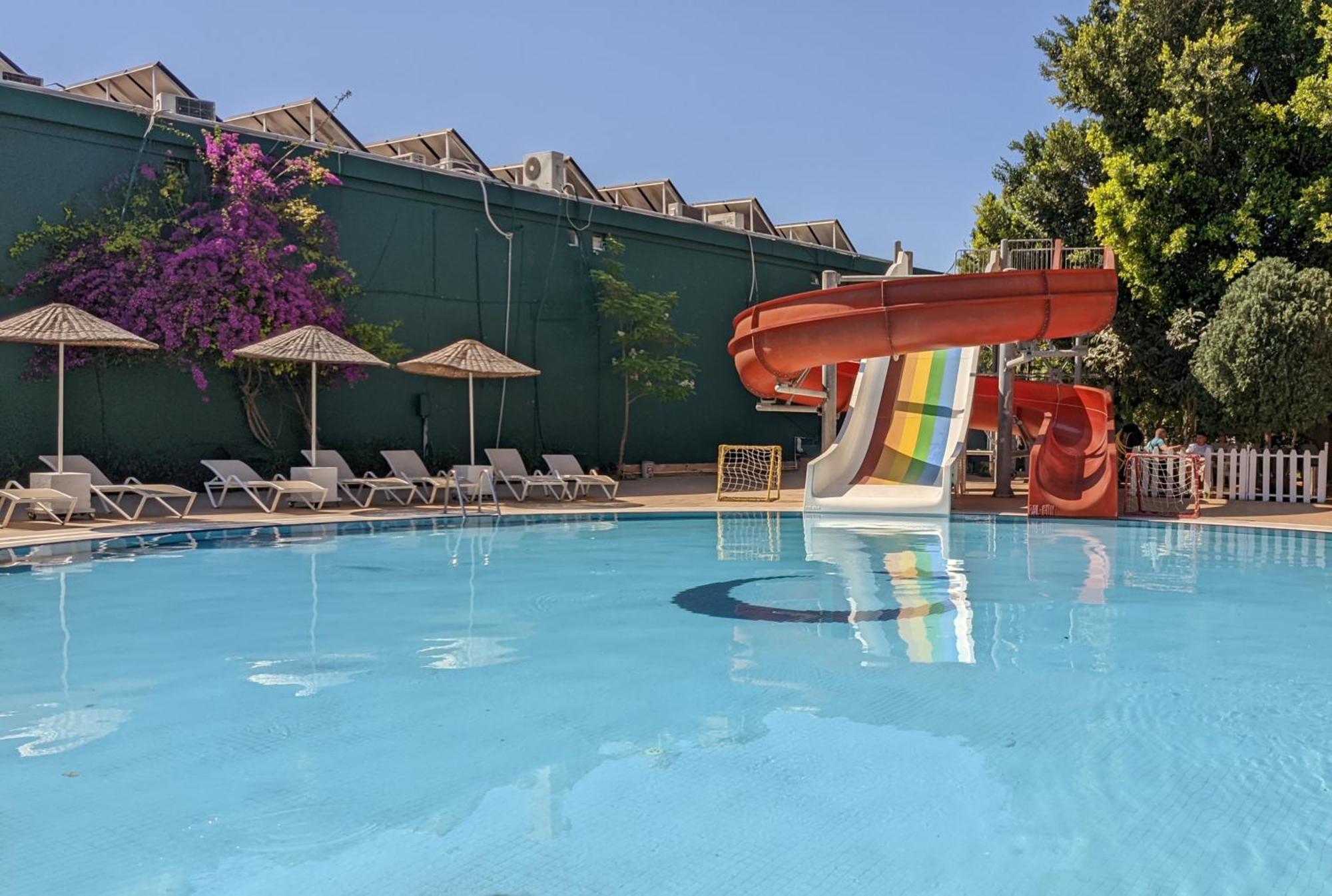 Uk Hotel Kiris Antalya Eksteriør bilde