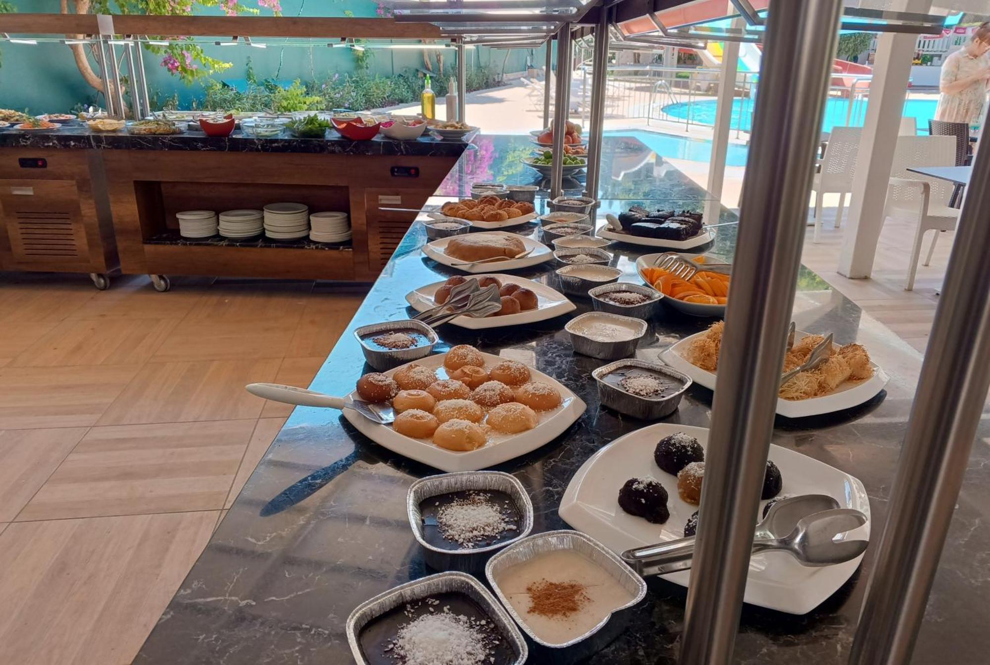 Uk Hotel Kiris Antalya Eksteriør bilde