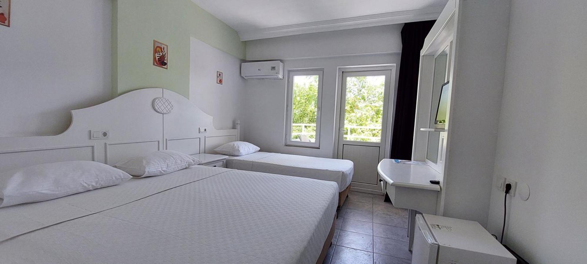 Uk Hotel Kiris Antalya Eksteriør bilde