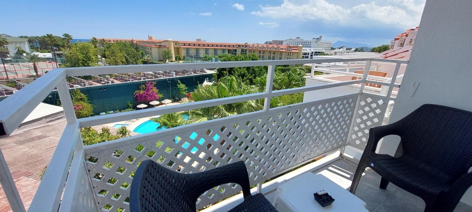 Uk Hotel Kiris Antalya Eksteriør bilde